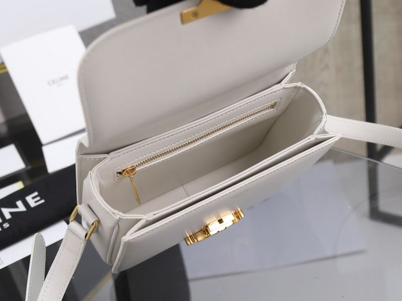 Ce1i*e triomphe bags